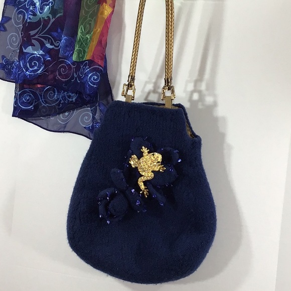 Vintage large rhinestone encrusted gold frog pin brooch - Picture 8 of 11